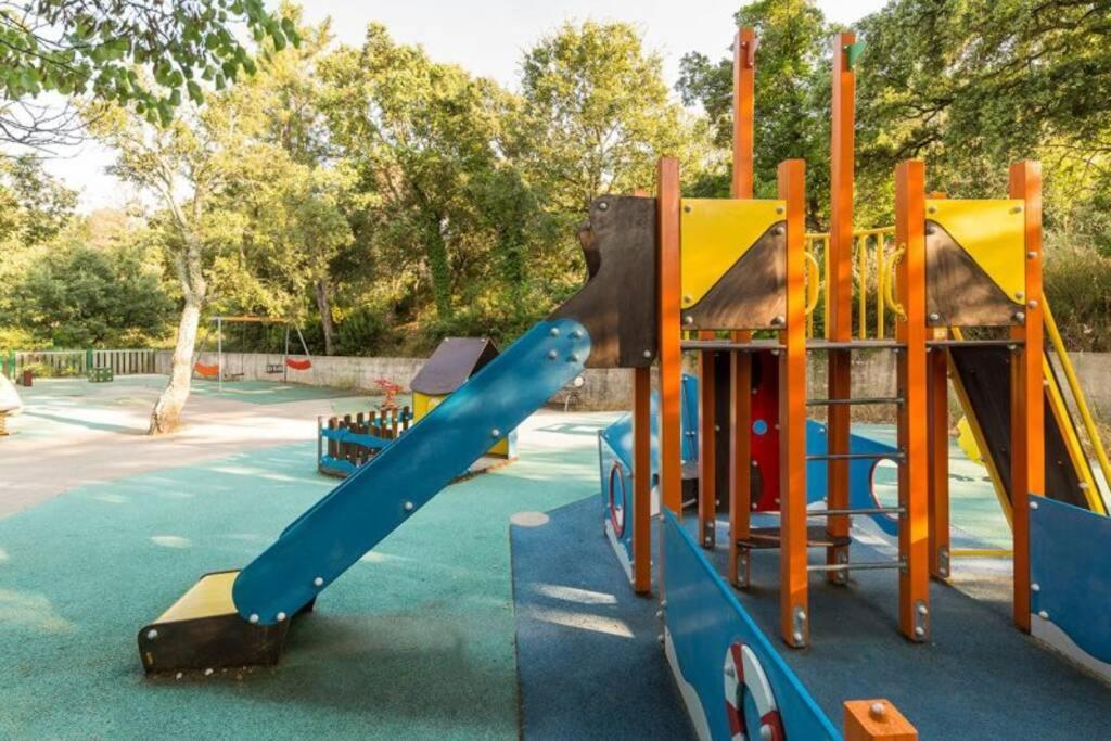 Les Restanques 2268 Glycines Apartman Grimaud Kültér fotó