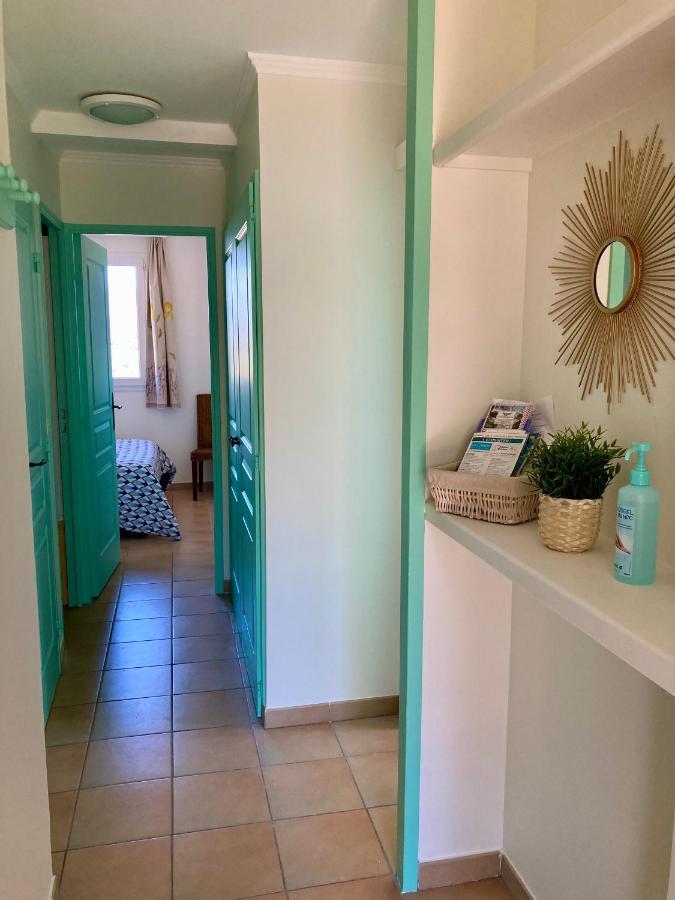 Les Restanques 2268 Glycines Apartman Grimaud Kültér fotó