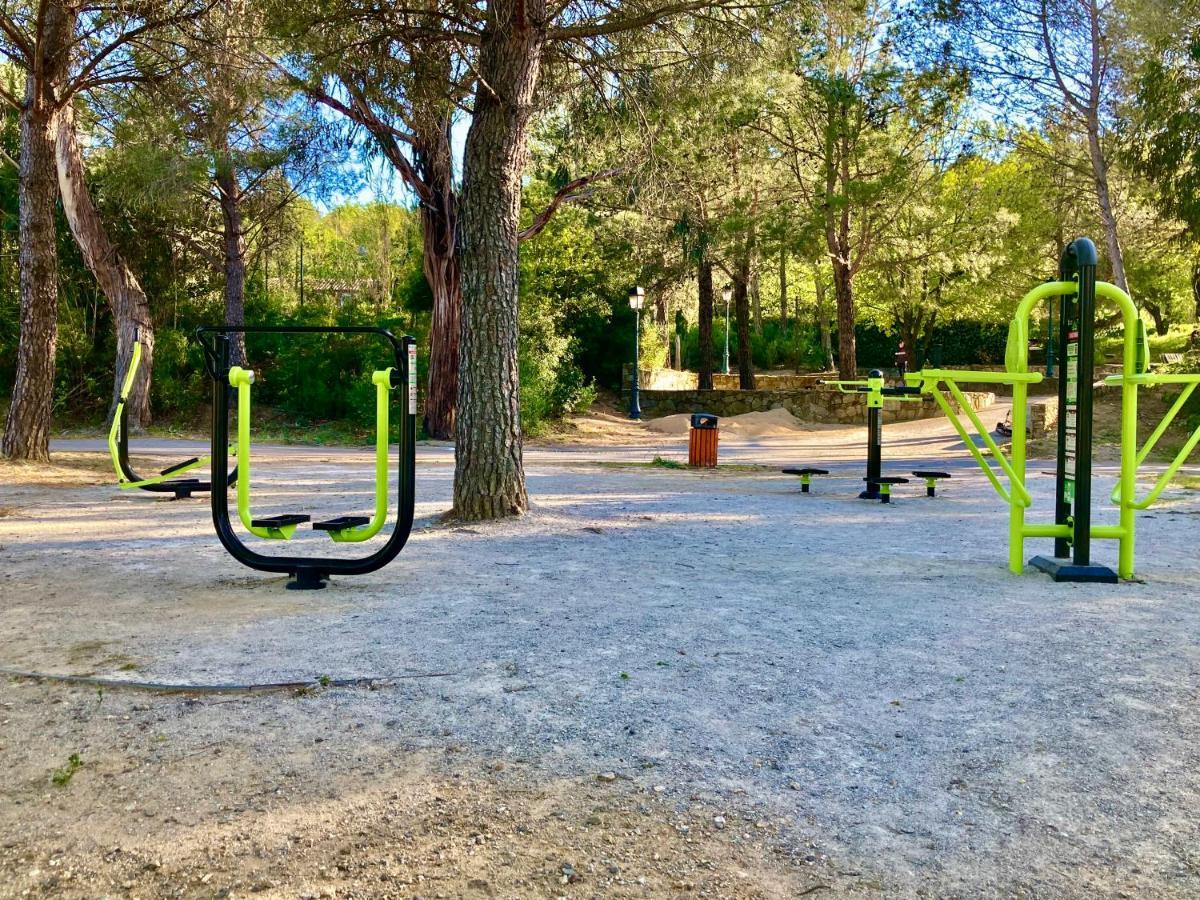 Les Restanques 2268 Glycines Apartman Grimaud Kültér fotó